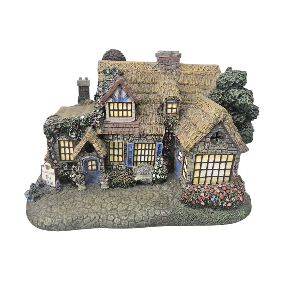 Thomas Kinkade Hawthorne Village Lamplight Tea Room Christmas Cottage 2000